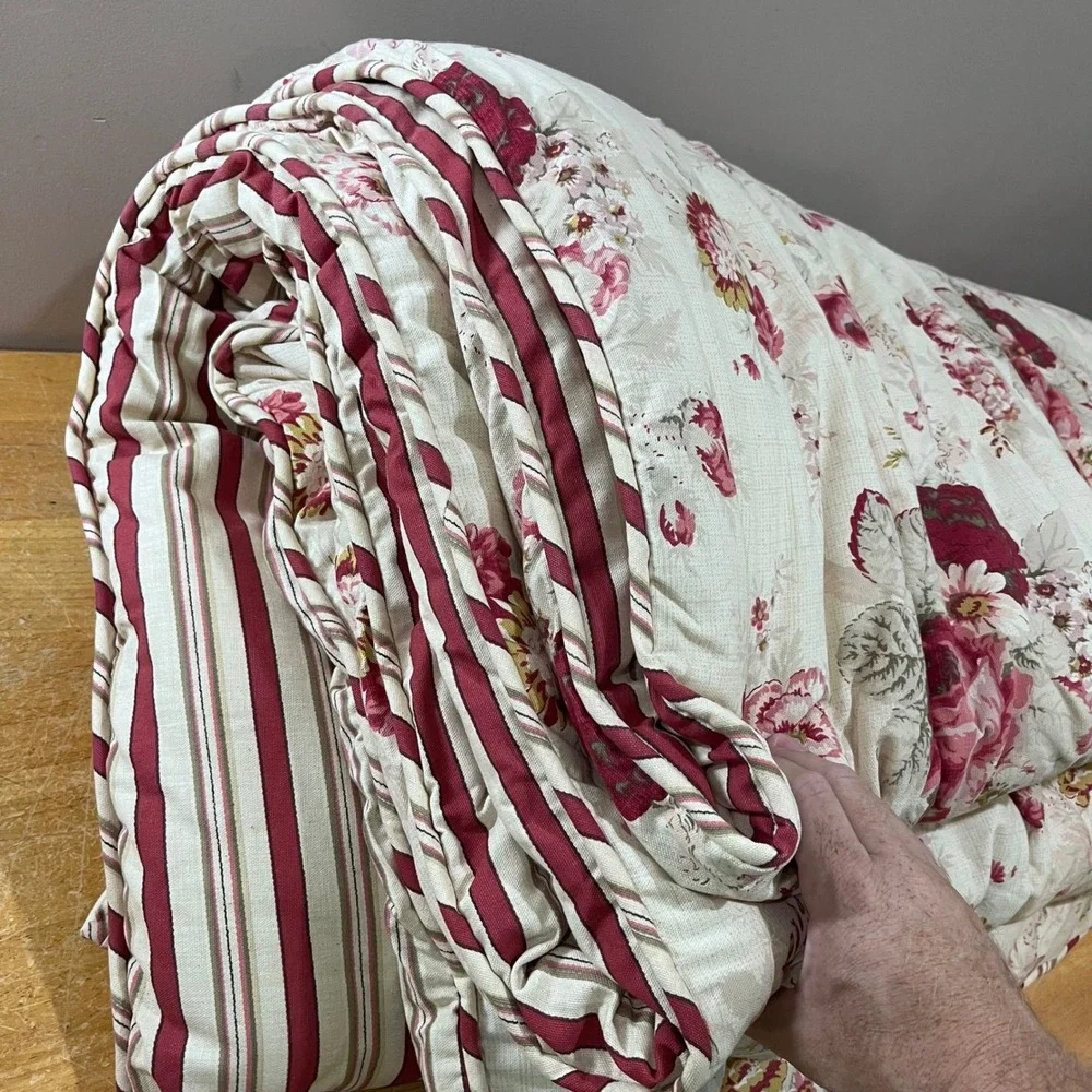 Vtg Waverly Norfolk Rose Full/Queen Comforter Floral Reversible Stripe Burgundy
